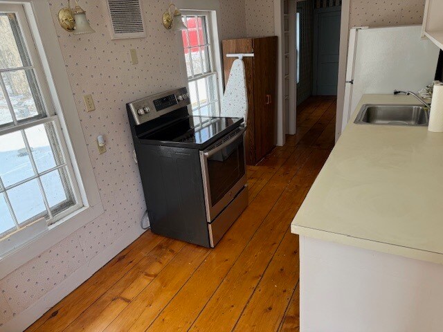 Building Photo - 121 Mount Tobe Rd