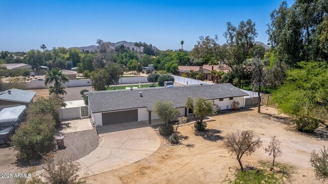 Building Photo - 11470 N 64th St