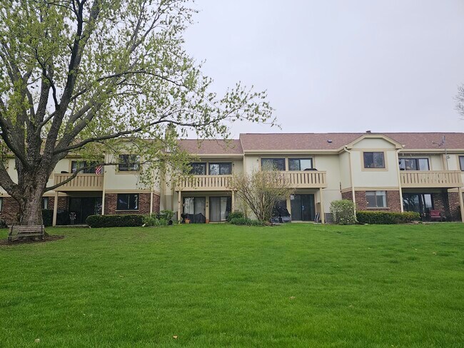Building Photo - 733 Plum Tree Ct