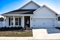 Building Photo - 115 Galley Ln
