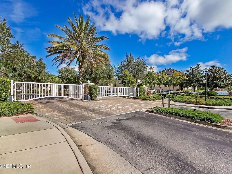 Building Photo - 12301 Kernan Forest Blvd