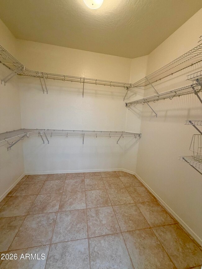 Building Photo - 574 Amante Dr