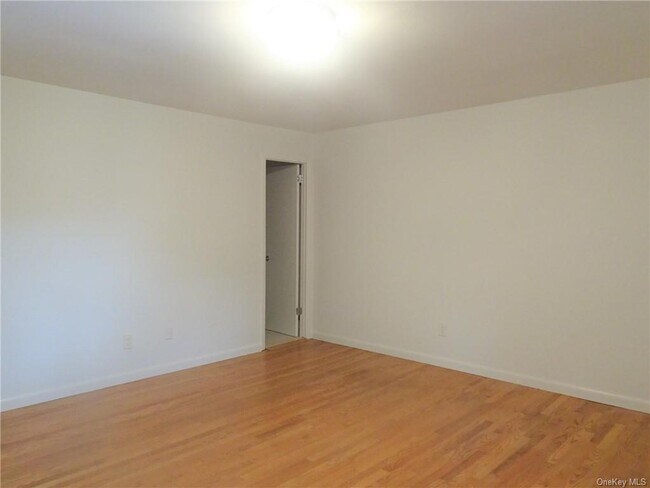 Building Photo - 300 Livingston Ave