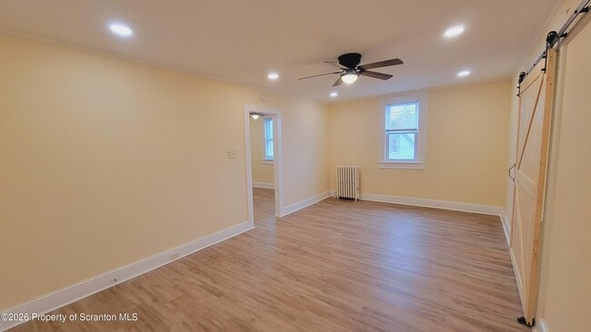 Building Photo - 864 S Main St