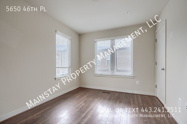 Building Photo - 5650 46th Pl