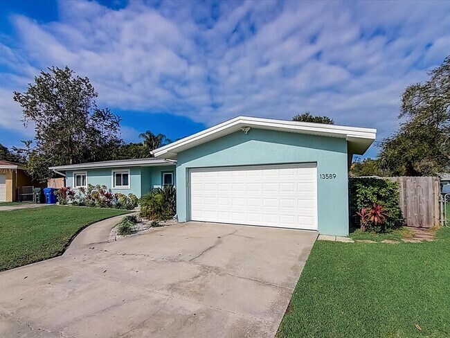 Building Photo - 13589 Croft Dr S