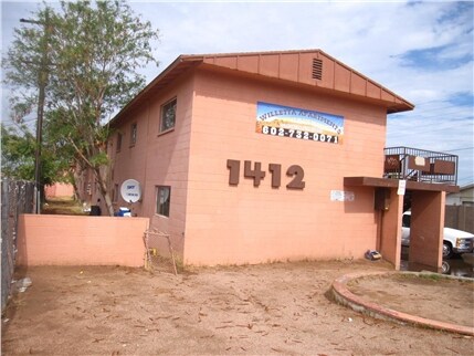 Building Photo - Willetta