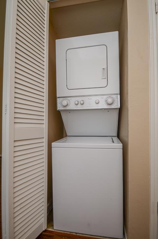 Building Photo - 2930 Grants Lake Blvd