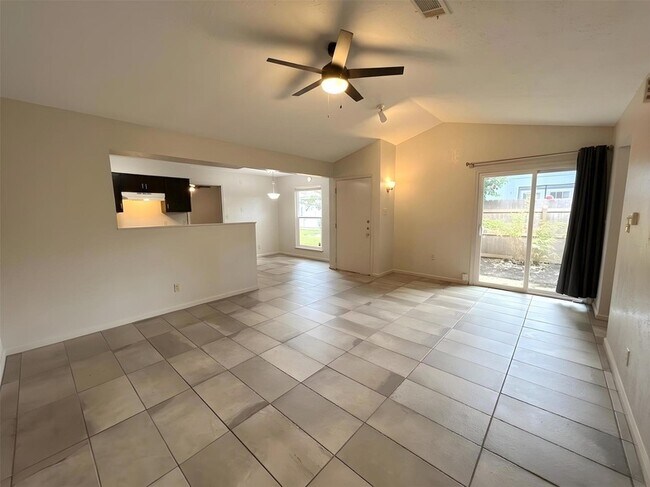 Building Photo - 7600 St Amant Pl