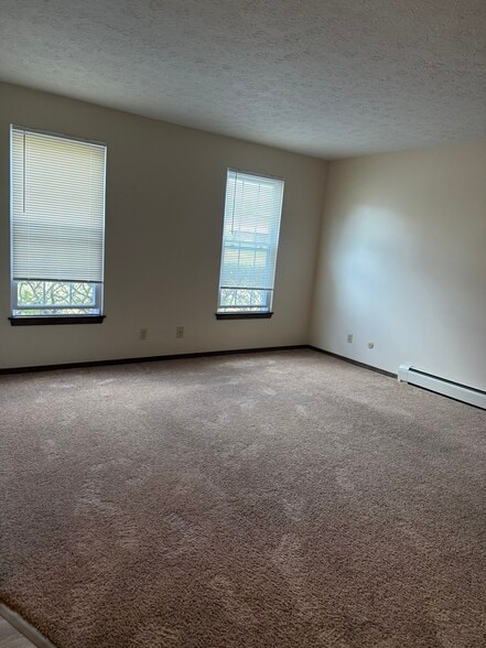 Building Photo - 6740 Appleridge Cir
