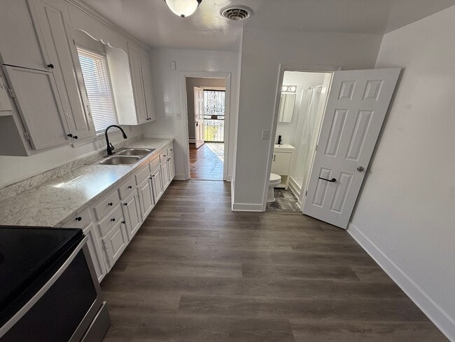 Building Photo - 4 Bedroom 2 Bath House in Richmond