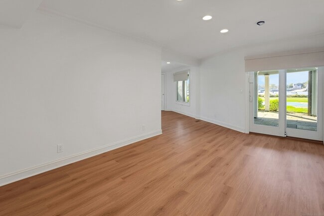 Building Photo - 155 Pear Tree Point Rd