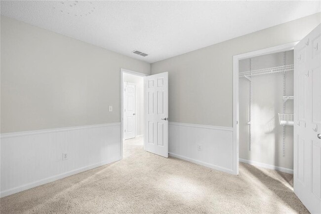 Building Photo - 2371 Traywick Chase