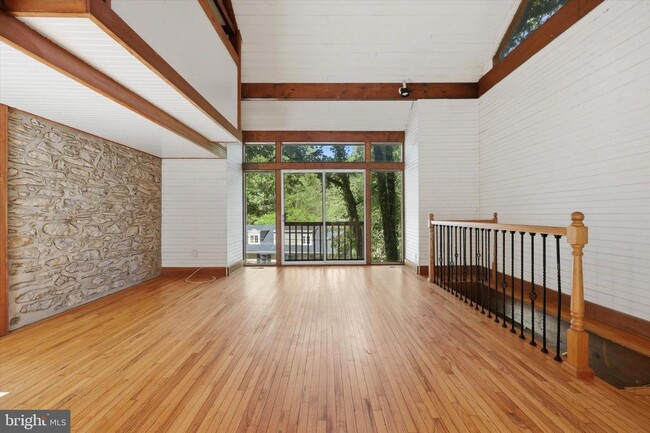 Building Photo - 803 Mill Creek Rd