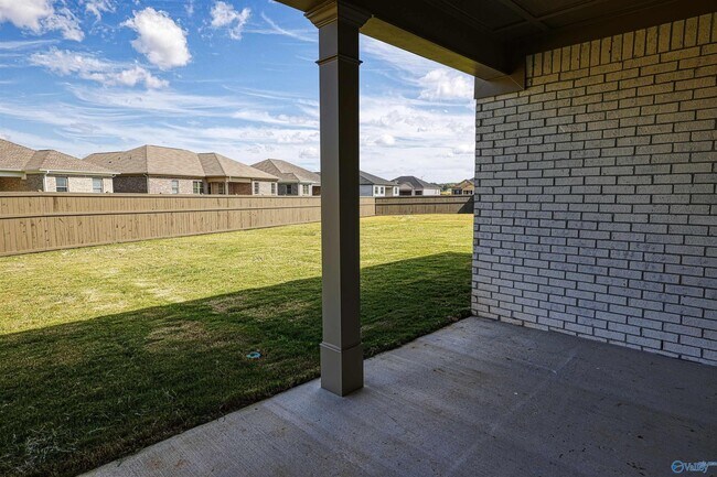 Building Photo - 205 Fallow Cir