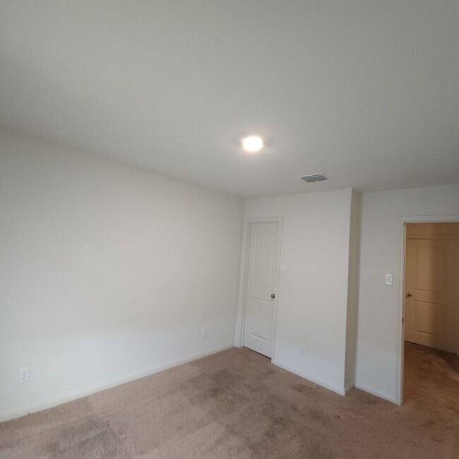 Building Photo - Move-In Special! SAVANNAH PLACE 4 bedroom In Converse, TX