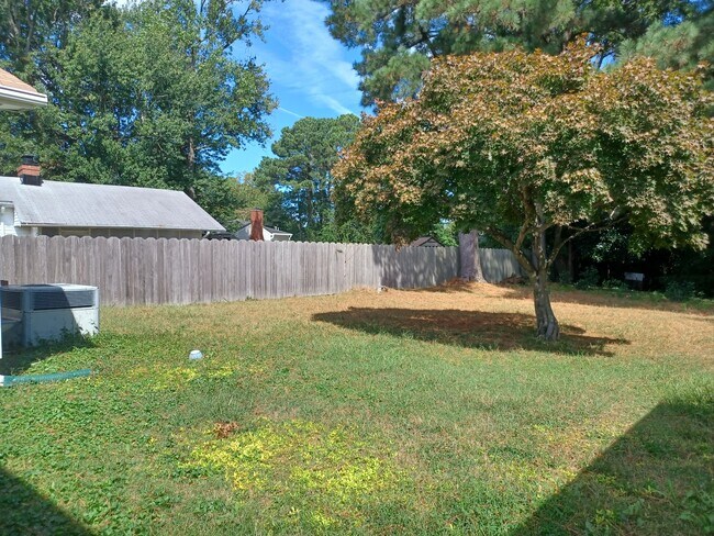 Building Photo - 8074 Driftwood Dr