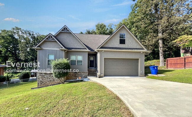 Primary Photo - 4010 Rogers Rd