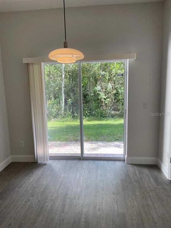 Building Photo - 16187 Old Ash Loop