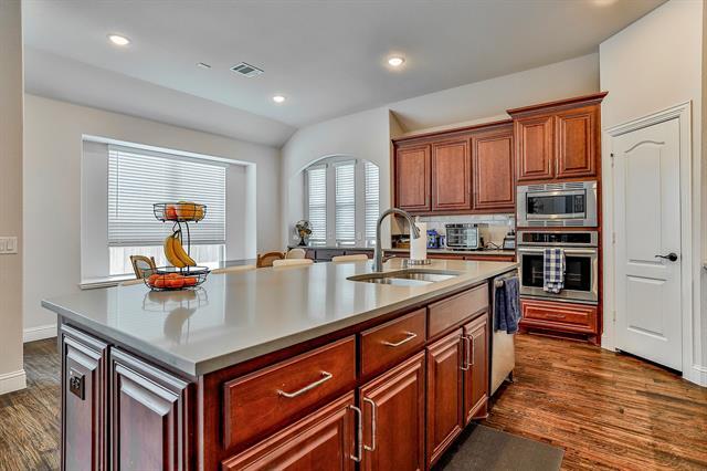 Building Photo - 2425 Turning Leaf Ln