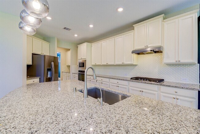 Building Photo - 4022 Steep Woods Dr
