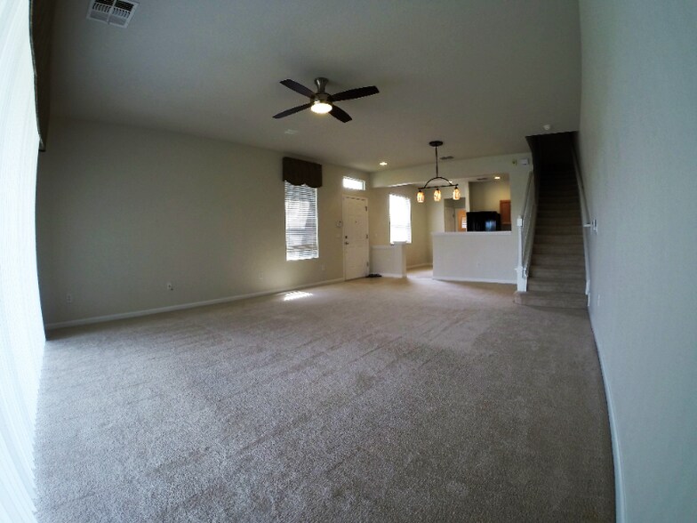 Building Photo - 4957 SW 45th Cir