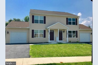 Building Photo - 516 Dakemich Ct