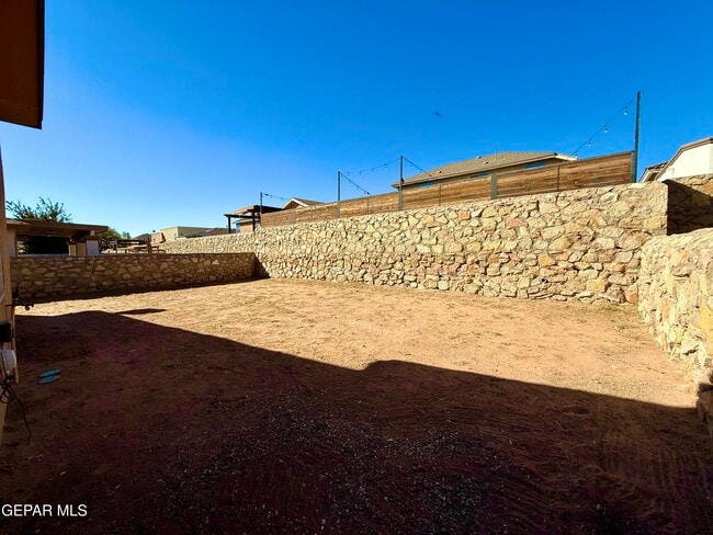 Building Photo - 11353 Bullseye St