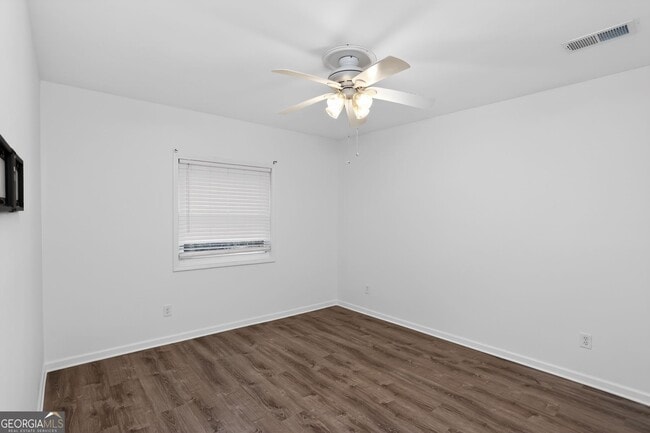 Building Photo - 3445 Johnson Ferry Rd NE