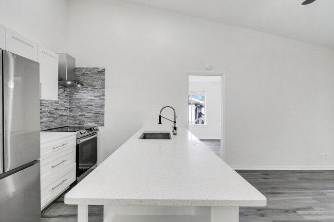 Building Photo - 6392 Chasewood Dr