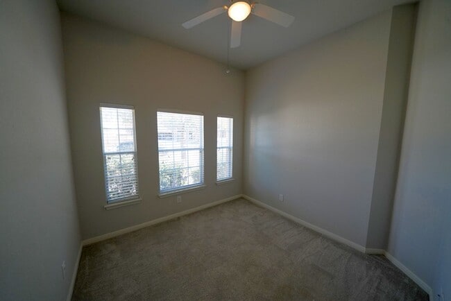 Building Photo - Gorgeous Single Story Home in Cibolo! Real...