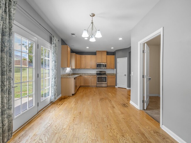 Building Photo - 4 Bedroom/2 Bath Duncan/Riverfalls