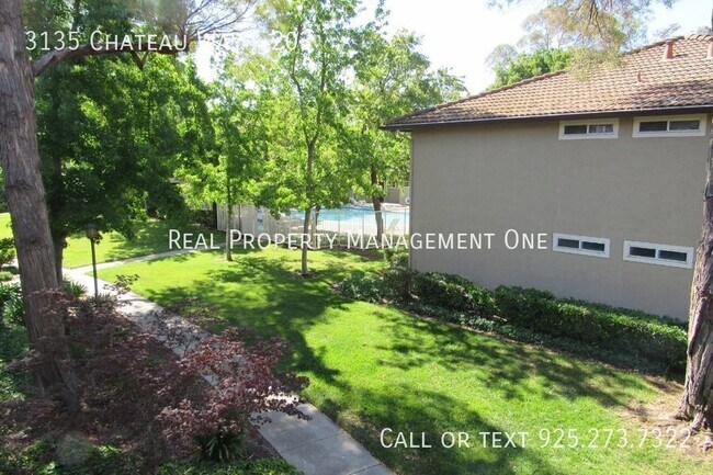 Building Photo - 3135 Chateau Way