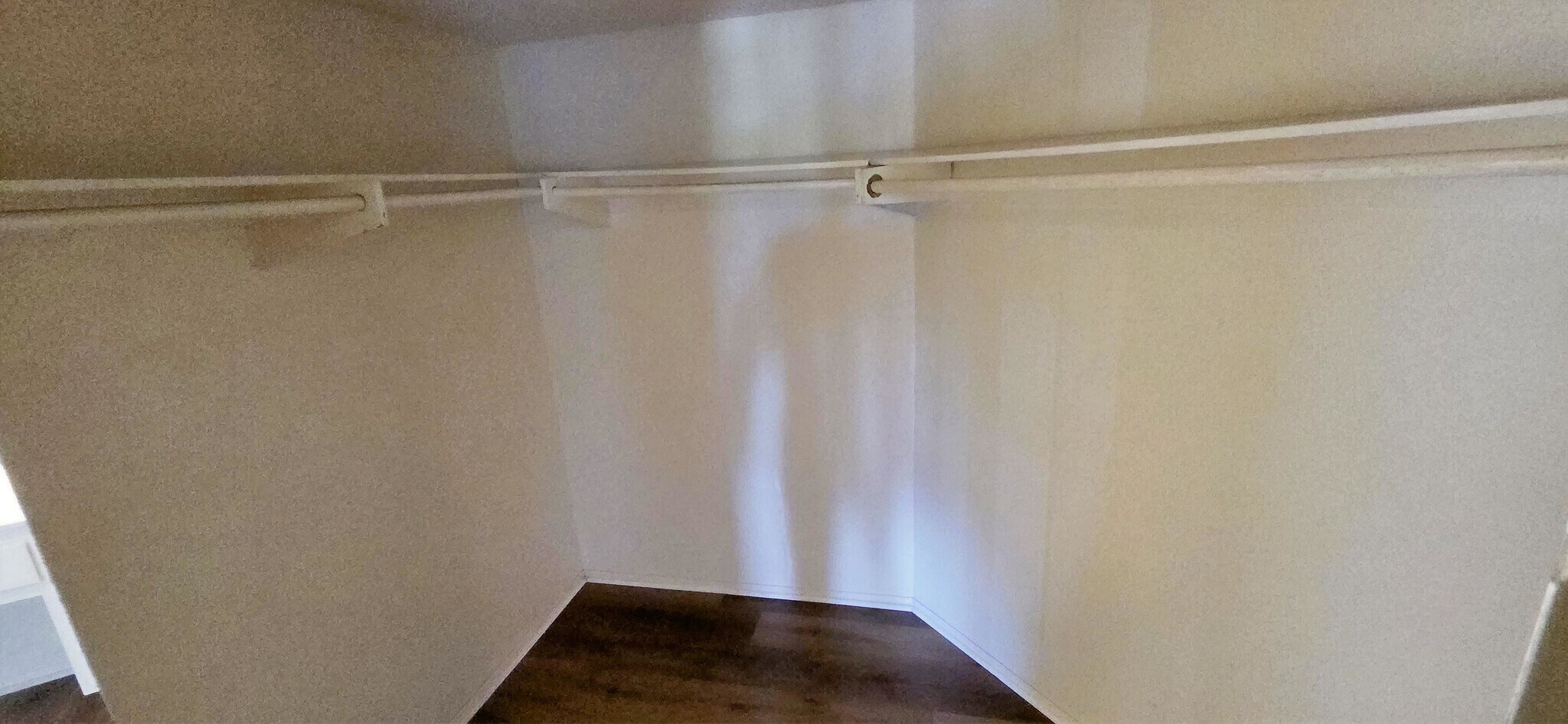 Building Photo - 376 Center St