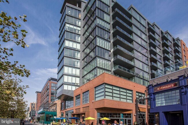 Building Photo - 45 Sutton Square SW