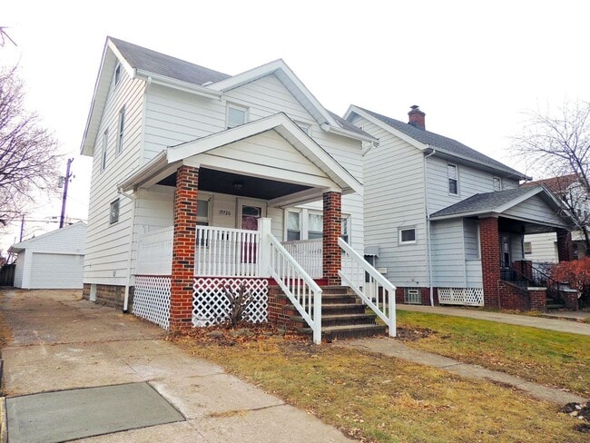 Primary Photo - 3 Bed - 2 Full Bath Colonial for Rent!