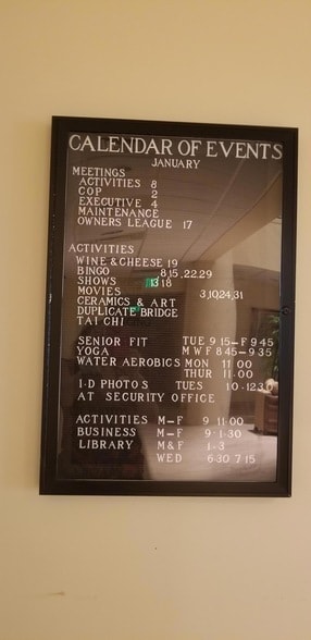 Building Photo - 2400 NE 1st Ln