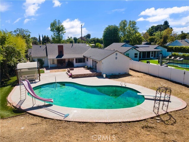 Building Photo - 5835 Jumilla Ave