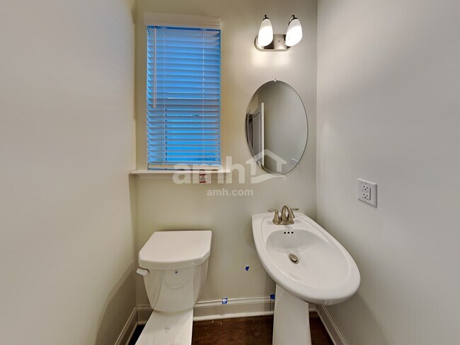 Building Photo - 213 Rivulet Dr