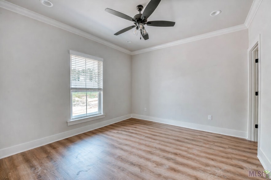 Building Photo - 8065 Lockhart Rd