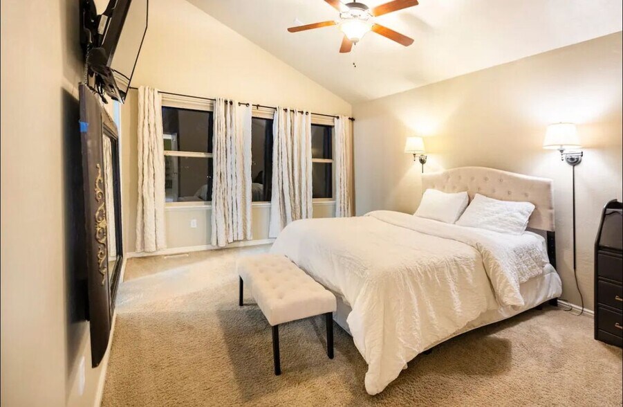 Building Photo - 14724 S Evening Side Dr