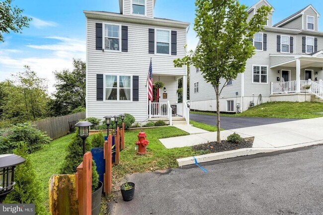 Building Photo - 26 High St