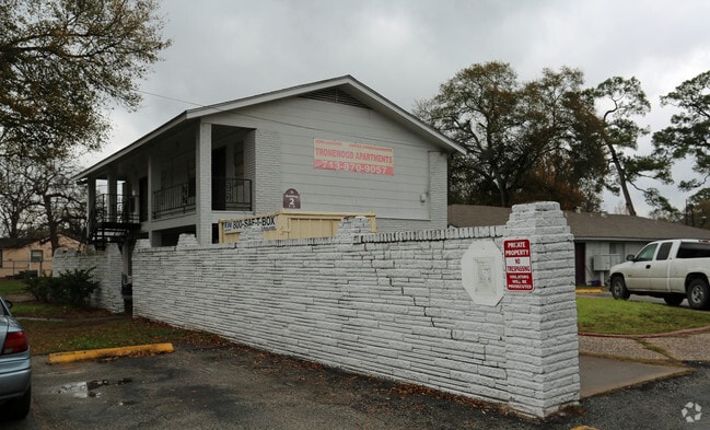 Building Photo - Tronewood Apartments