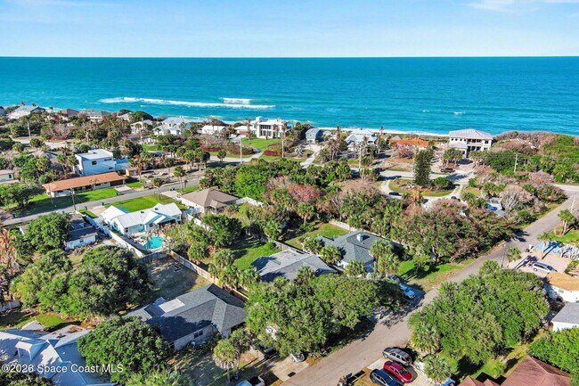 Building Photo - 108 Delvalle St