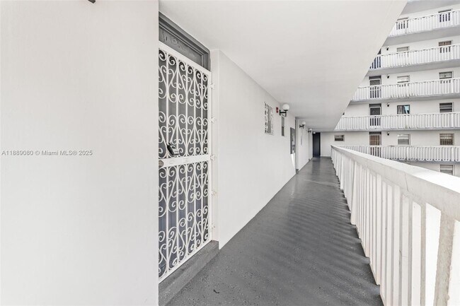 Building Photo - 15600 NW 7th Ave