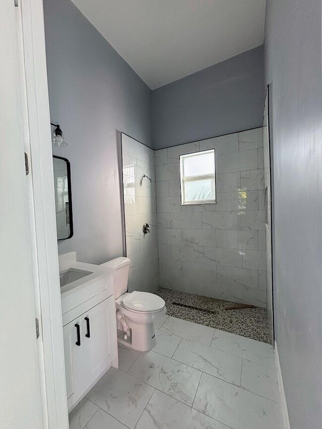 Building Photo - 14715 82nd Ln N