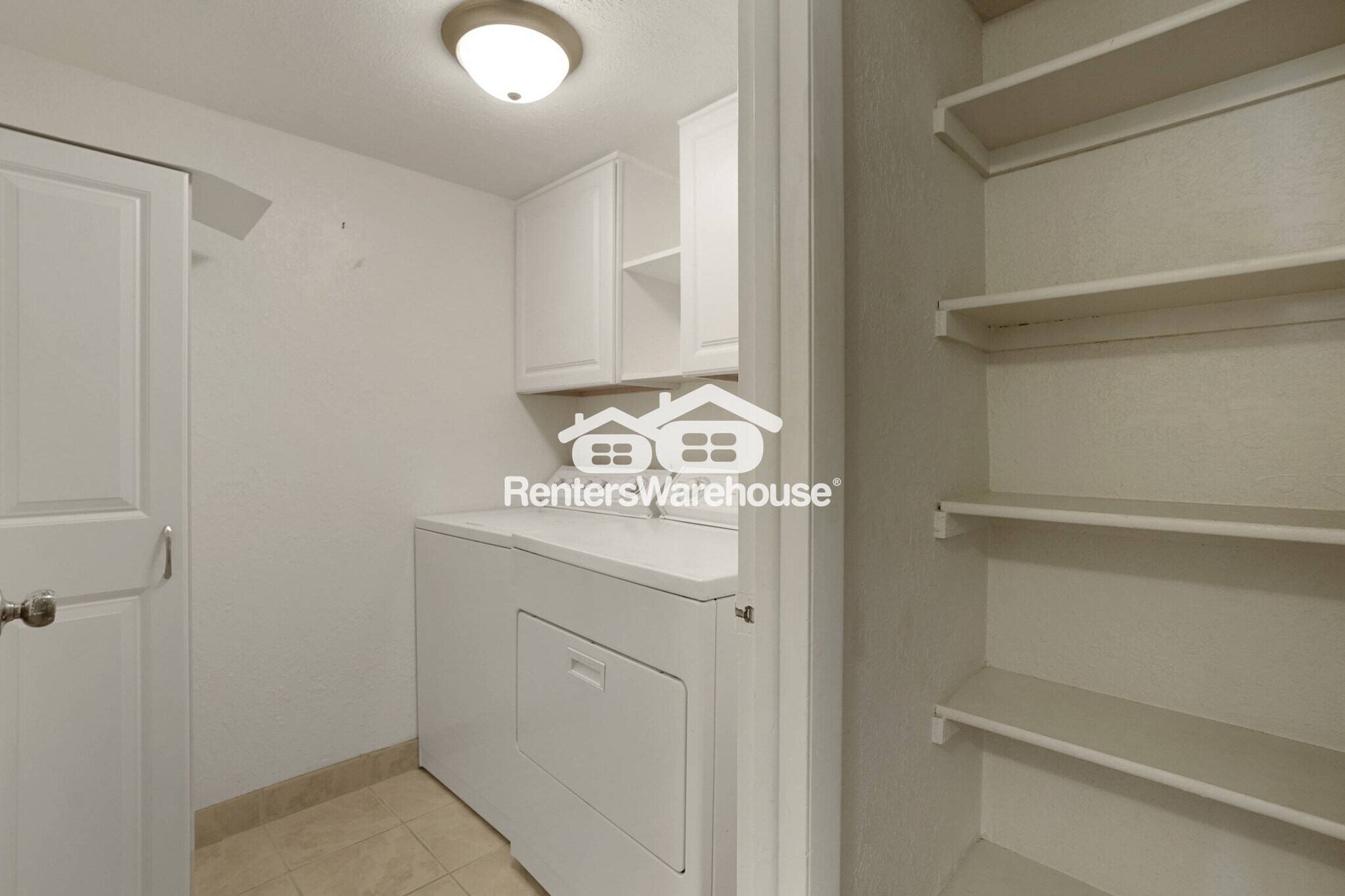 Building Photo - 14120 E Temple Dr