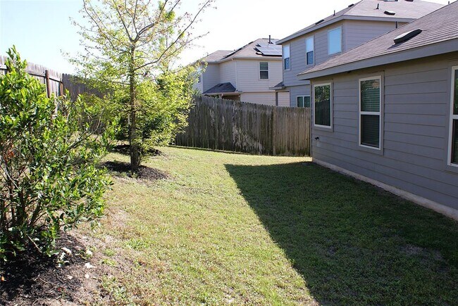 Building Photo - 10801 Dimitrios Dr