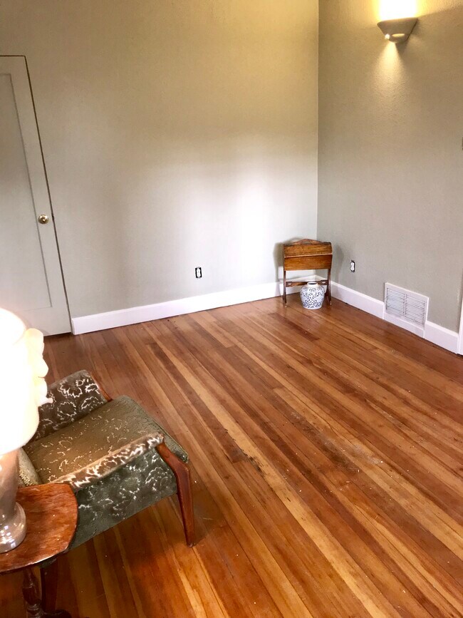 Building Photo - 5110 Clay St