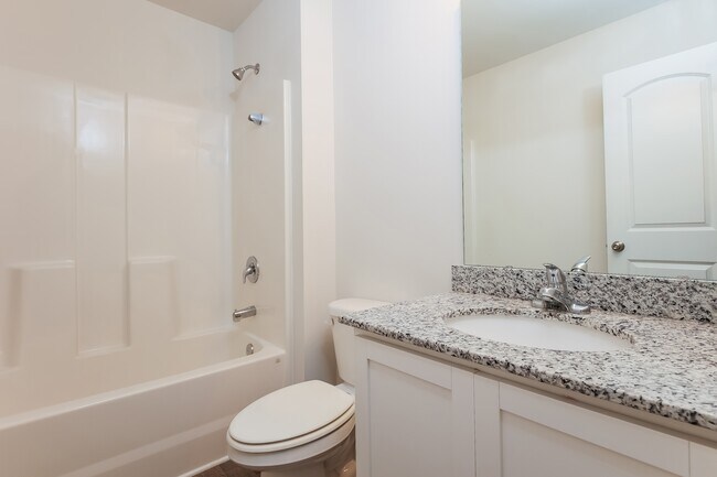 Building Photo - 869 Nursery Rdg Dr